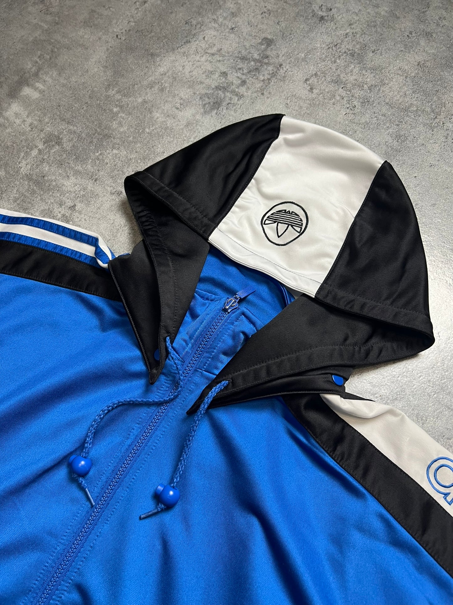 ADIDAS BLUZA BEZ RĘKAWÓW