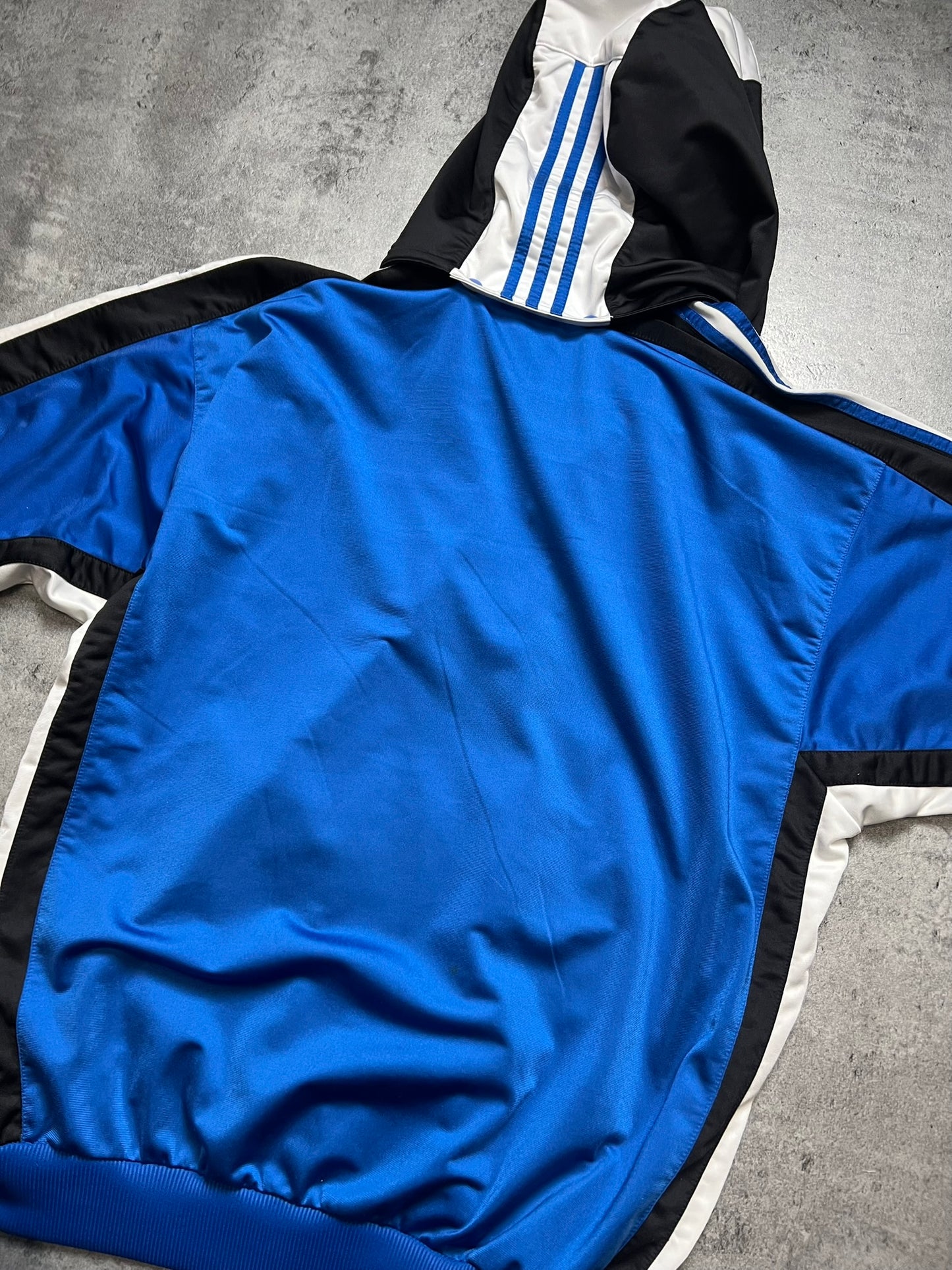 ADIDAS BLUZA BEZ RĘKAWÓW