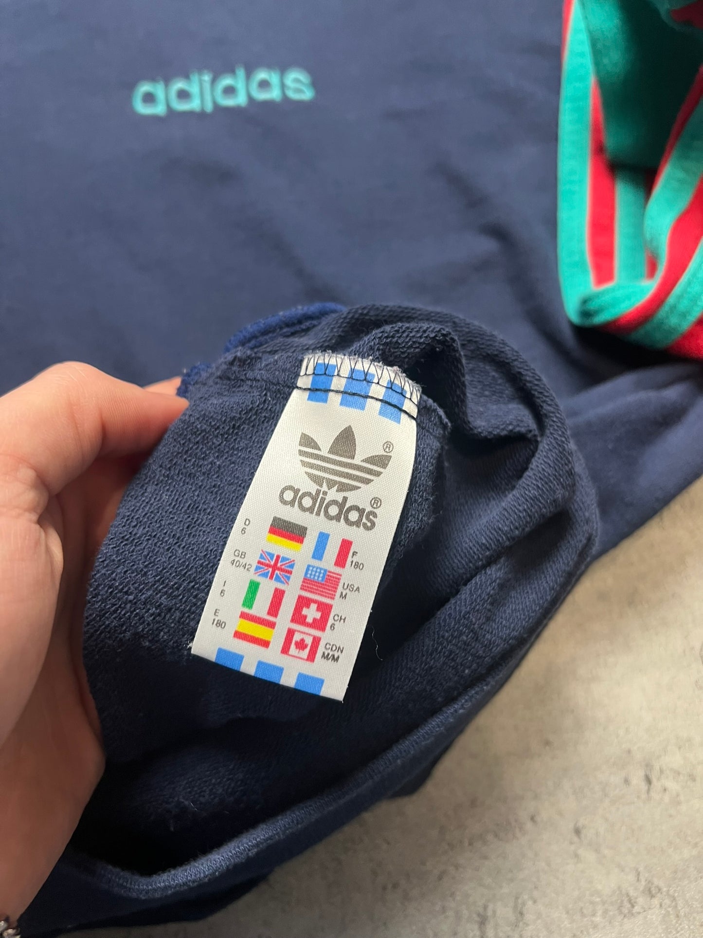 ADIDAS KOLOROWY CREWNECK