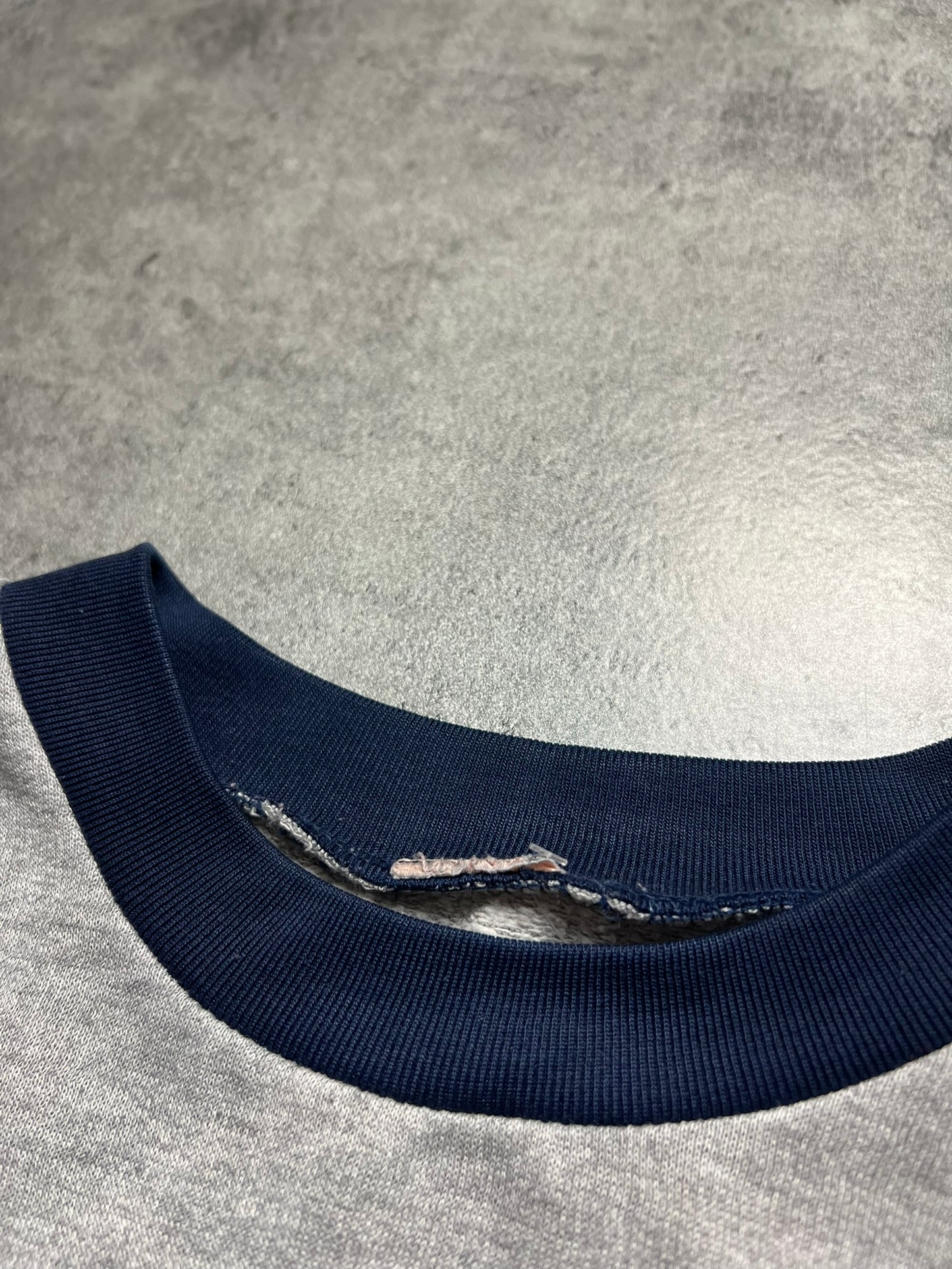 ADIDAS SZARO-GRANATOWY CREWNECK