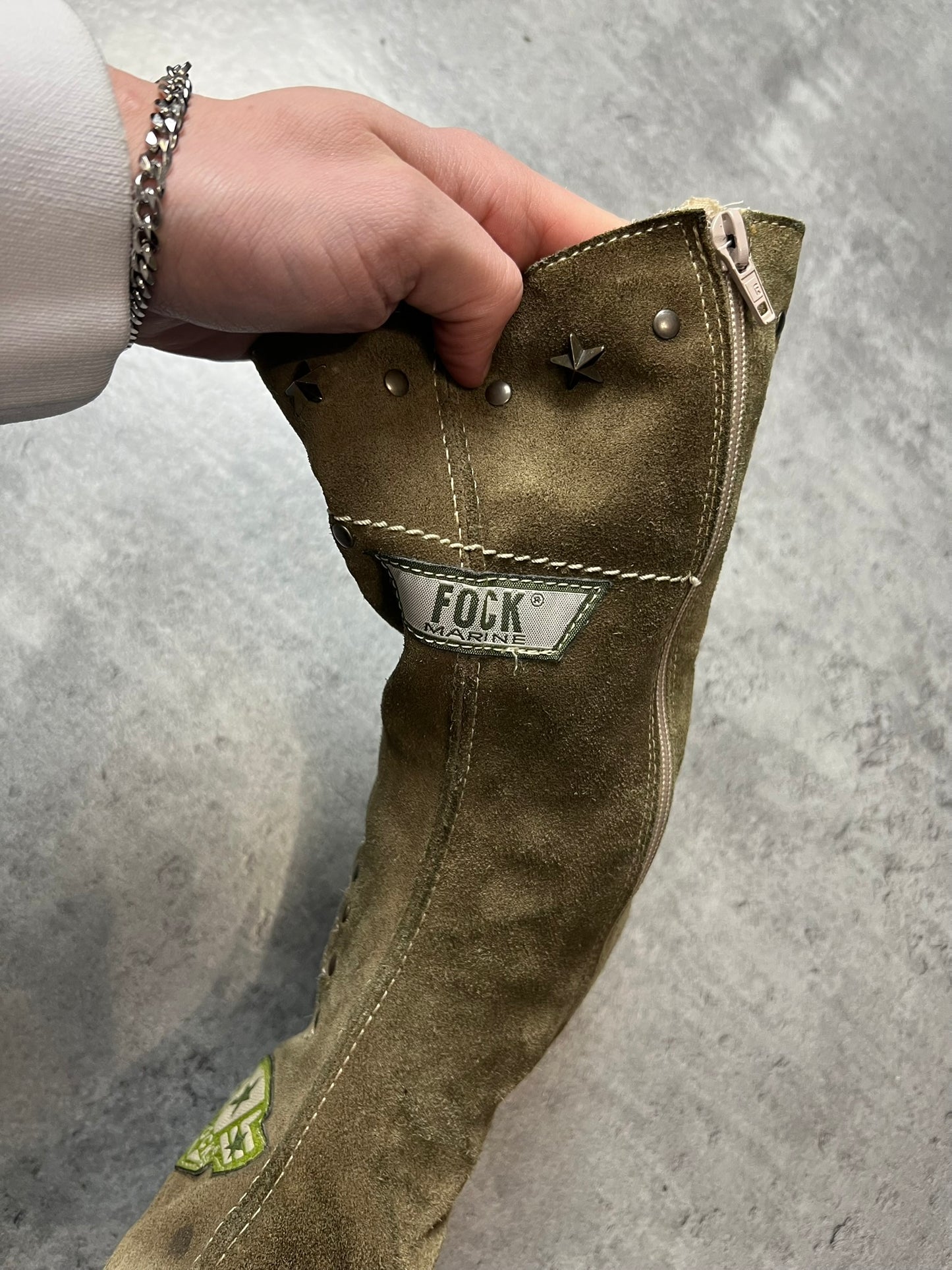 FOCK MARINE BUTY NA OBCASIE