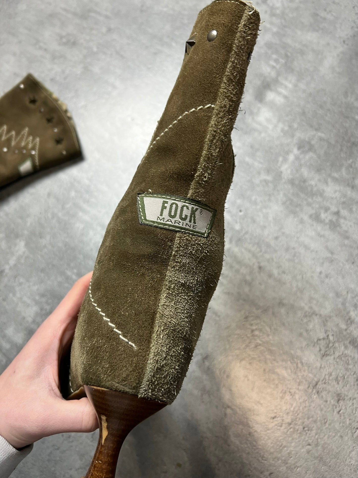 FOCK MARINE BUTY NA OBCASIE